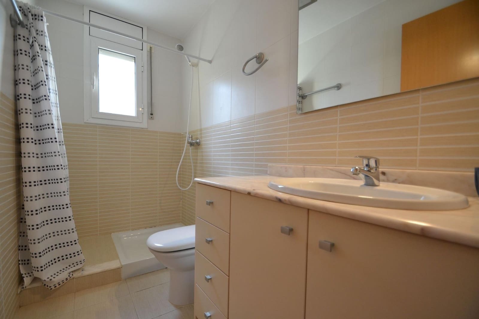 7 soveværelse Villa til salg i Deltebre med swimmingpool - € 299.000 (Ref: 8102851)