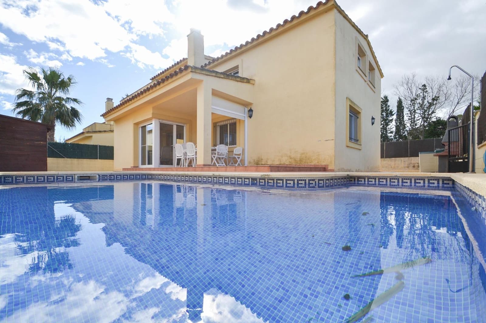 7 soveværelse Villa til salg i Deltebre med swimmingpool - € 299.000 (Ref: 8102851)