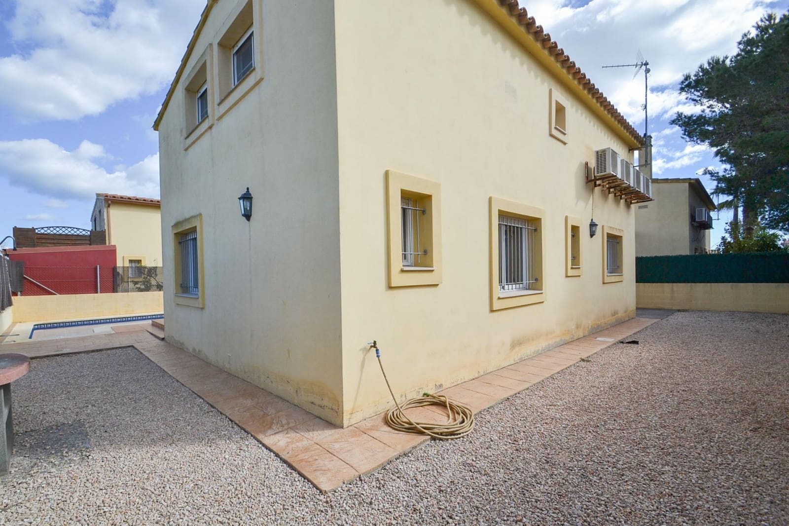 7 soveværelse Villa til salg i Deltebre med swimmingpool - € 299.000 (Ref: 8102851)