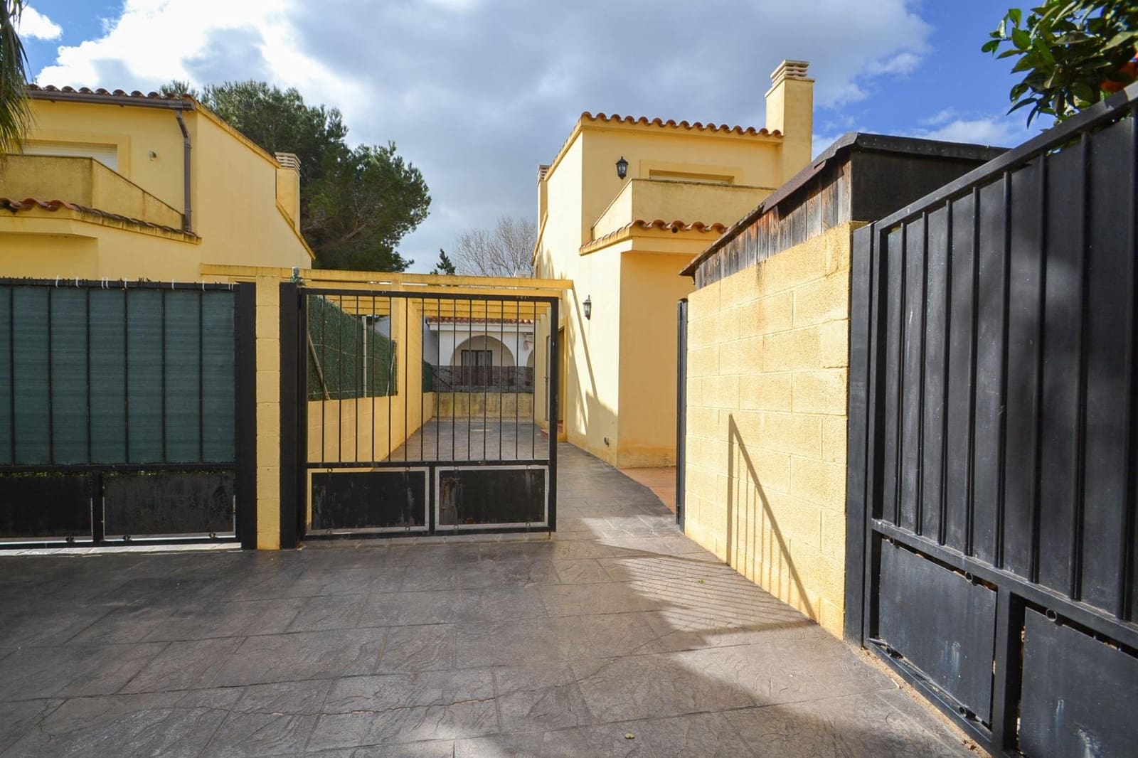 7 soveværelse Villa til salg i Deltebre med swimmingpool - € 299.000 (Ref: 8102851)