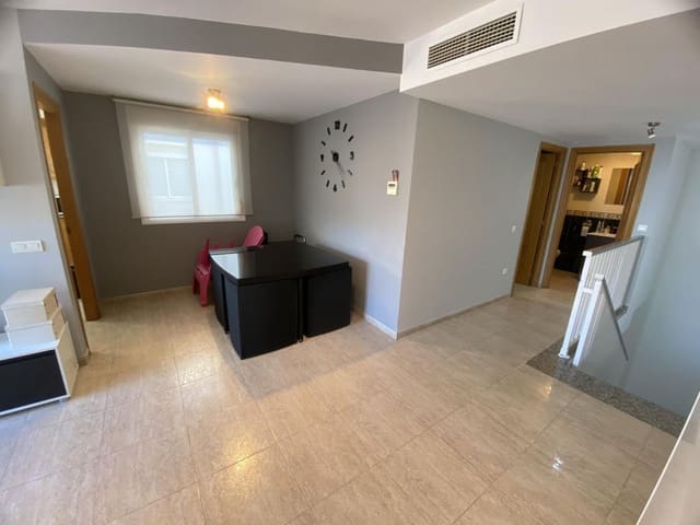 3 soveværelse Lejlighed til salg i Sant Carles de la Ràpita - € 186.000 (Ref: 8107369)