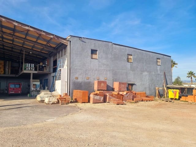 Negocio de 4 habitaciones en Amposta en venta con garaje - 360.000 € (Ref: 8120182)