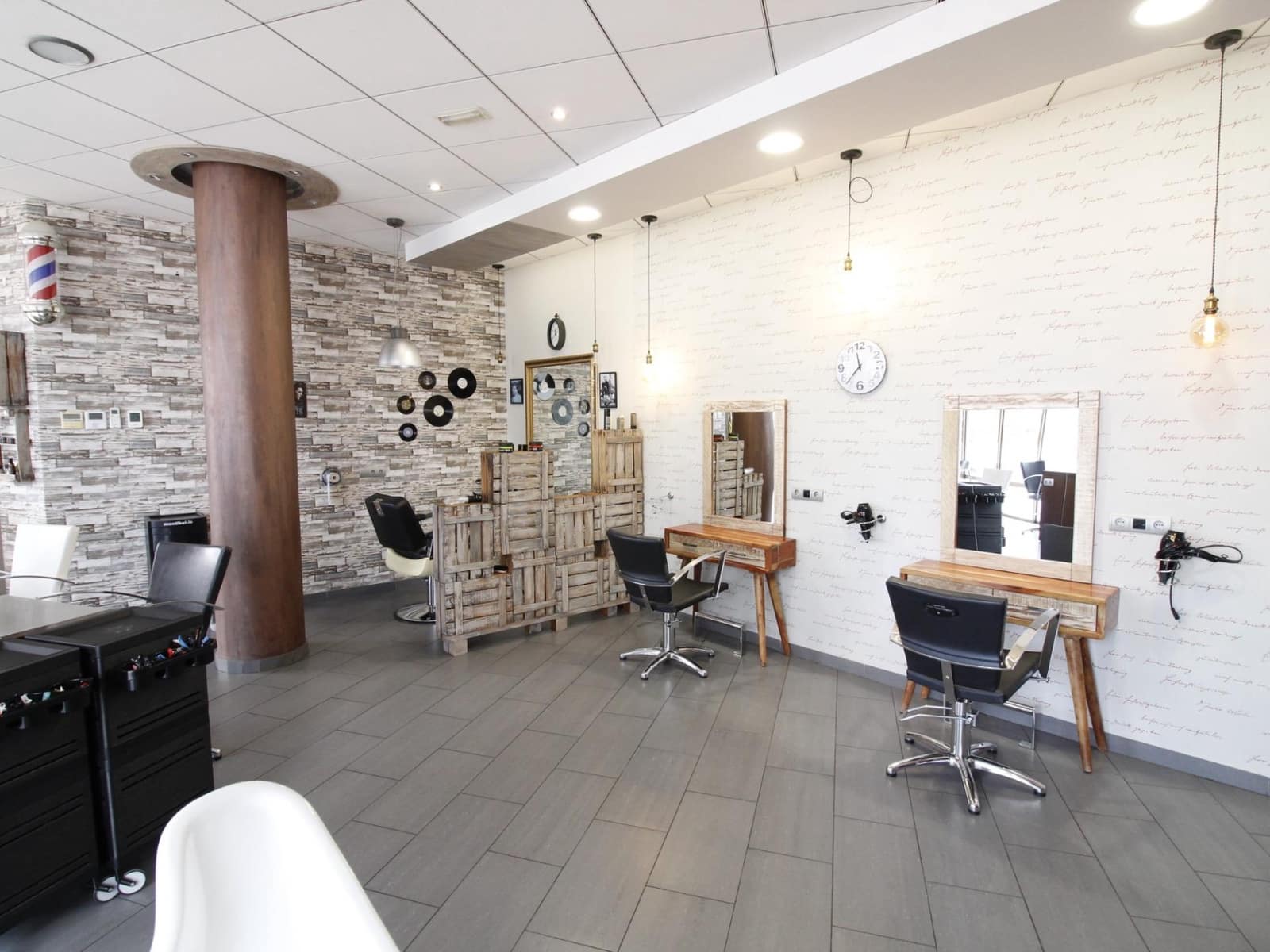 Commercial for sale in Vandellos i l'Hospitalet de l'Infant - € 195,000 (Ref: 8226260)