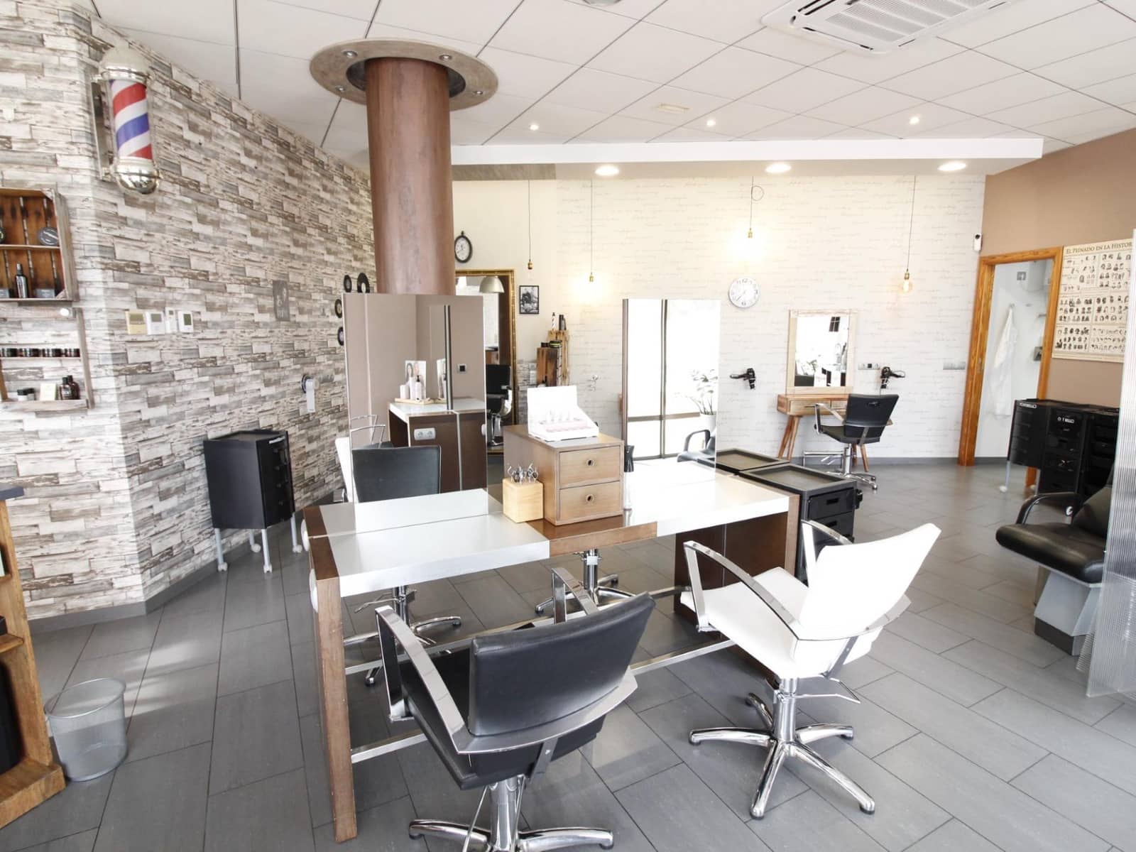 Commercial for sale in Vandellos i l'Hospitalet de l'Infant - € 195,000 (Ref: 8226260)