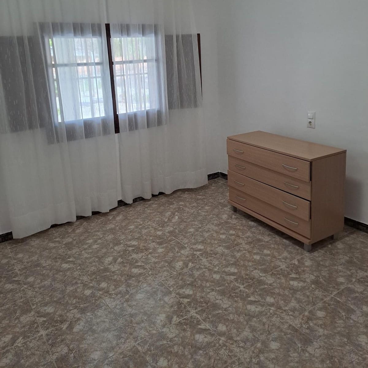 4 soveværelse Rækkehus til salg i Deltebre med garage - € 165.000 (Ref: 8243096)