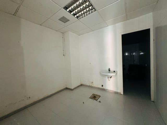 Local Comercial en Amposta en venta - 45.000 € (Ref: 8419793)