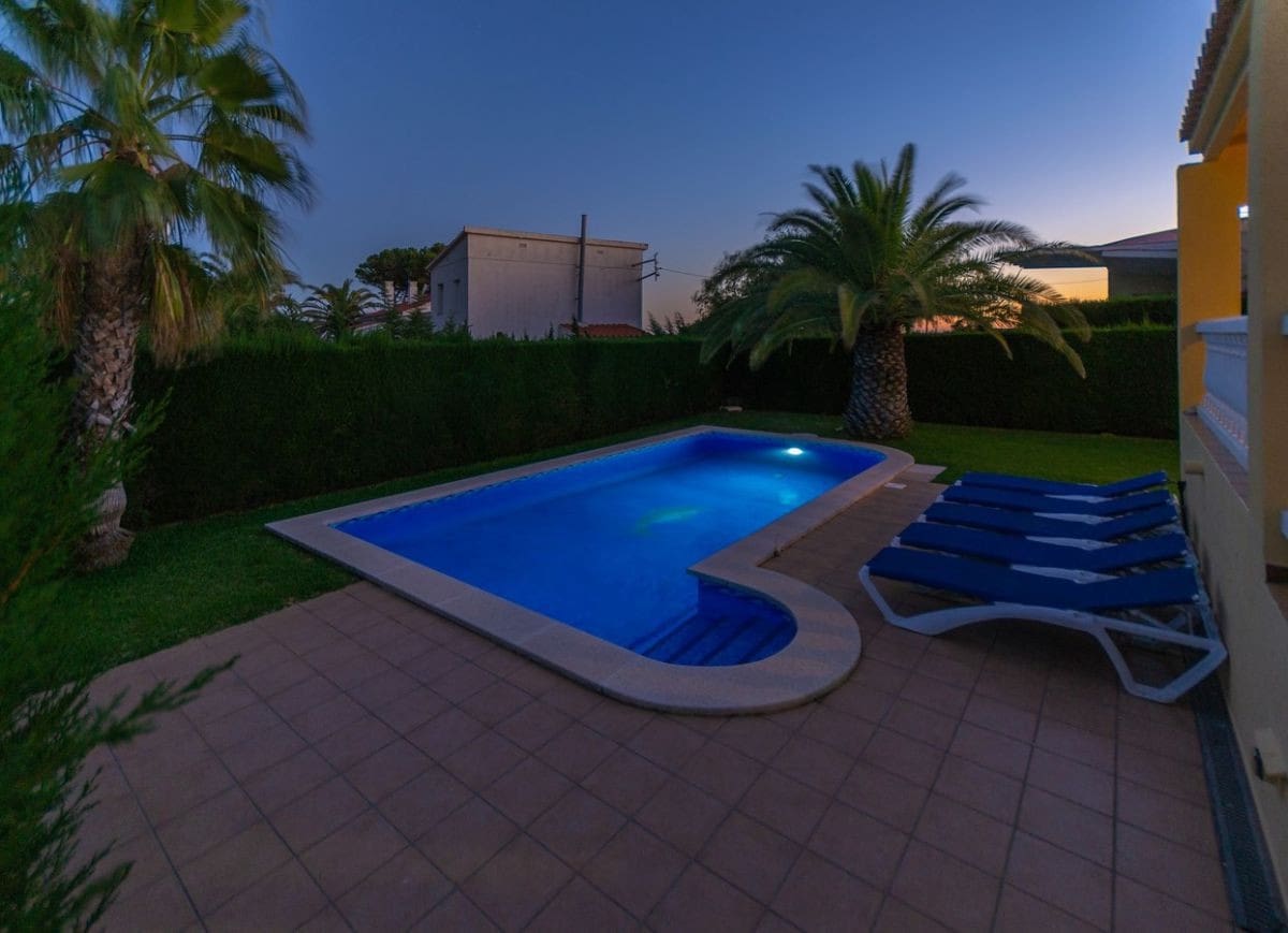 6 sypialnia Willa na sprzedaż w L'Ametlla de Mar z basenem garażem - 675 000 € (Ref: 8426464)