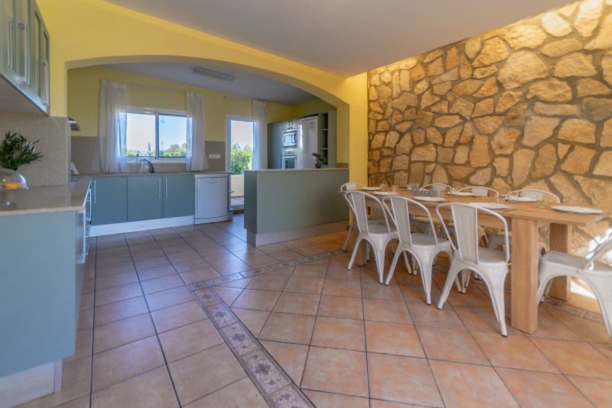 6 sypialnia Willa na sprzedaż w L'Ametlla de Mar z basenem garażem - 675 000 € (Ref: 8426464)