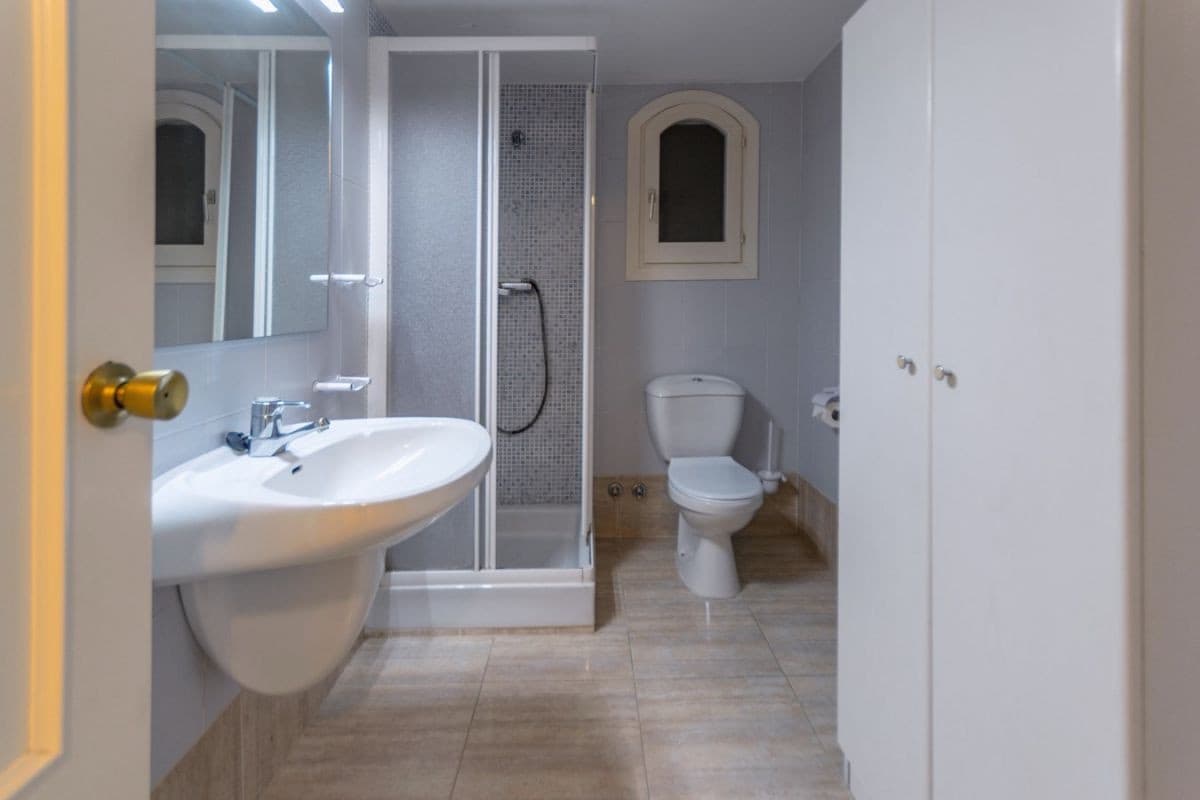 6 sypialnia Willa na sprzedaż w L'Ametlla de Mar z basenem garażem - 675 000 € (Ref: 8426464)