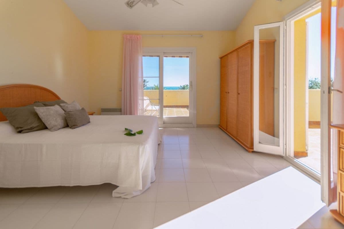 6 sypialnia Willa na sprzedaż w L'Ametlla de Mar z basenem garażem - 675 000 € (Ref: 8426464)