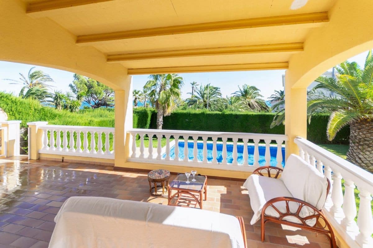 6 sypialnia Willa na sprzedaż w L'Ametlla de Mar z basenem garażem - 675 000 € (Ref: 8426464)