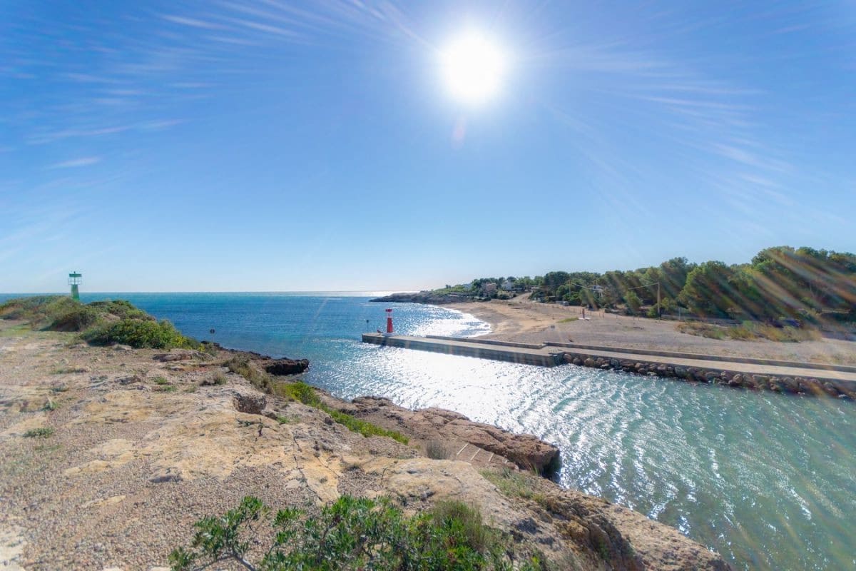 6 sypialnia Willa na sprzedaż w L'Ametlla de Mar z basenem garażem - 675 000 € (Ref: 8426464)