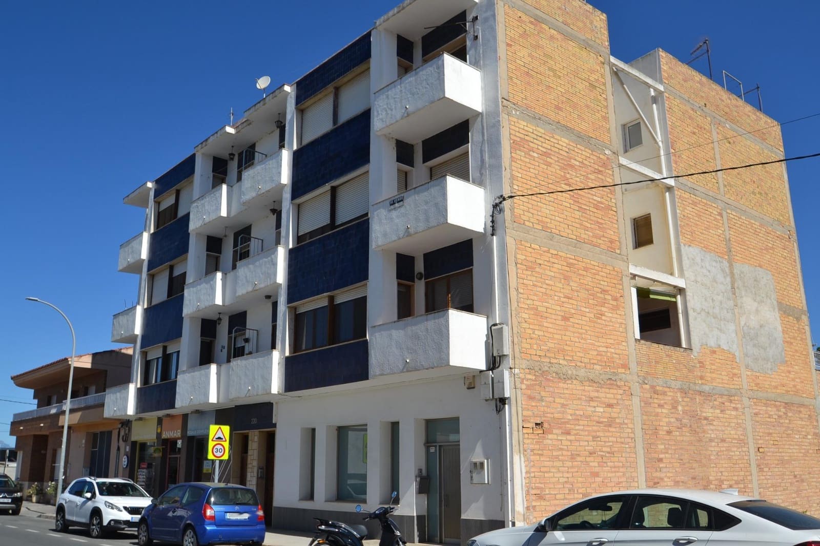 5 soverom Leilighet til salgs i Deltebre med garasje - € 85 000 (Ref: 8437320)