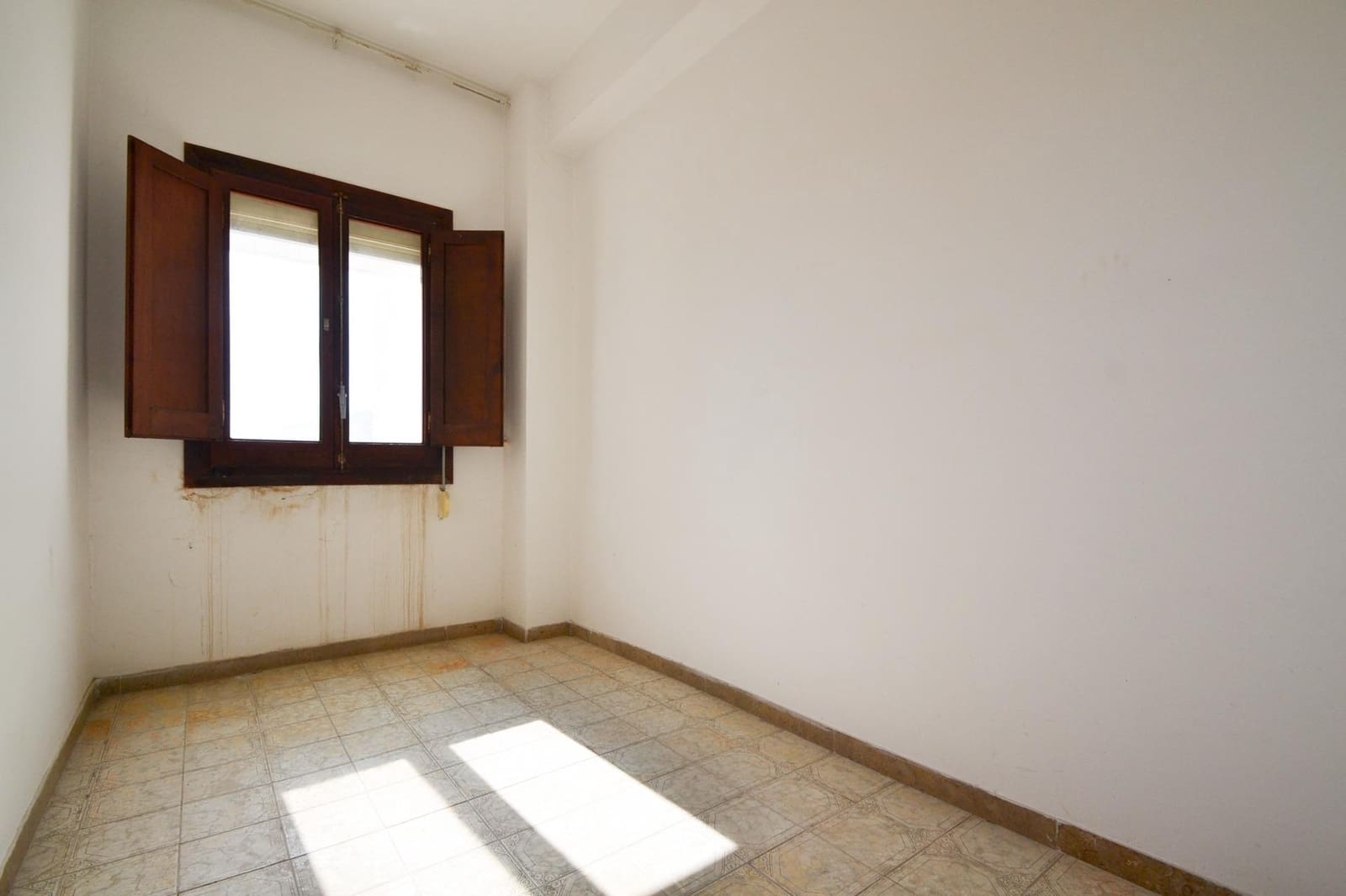 5 soverom Leilighet til salgs i Deltebre med garasje - € 85 000 (Ref: 8437320)