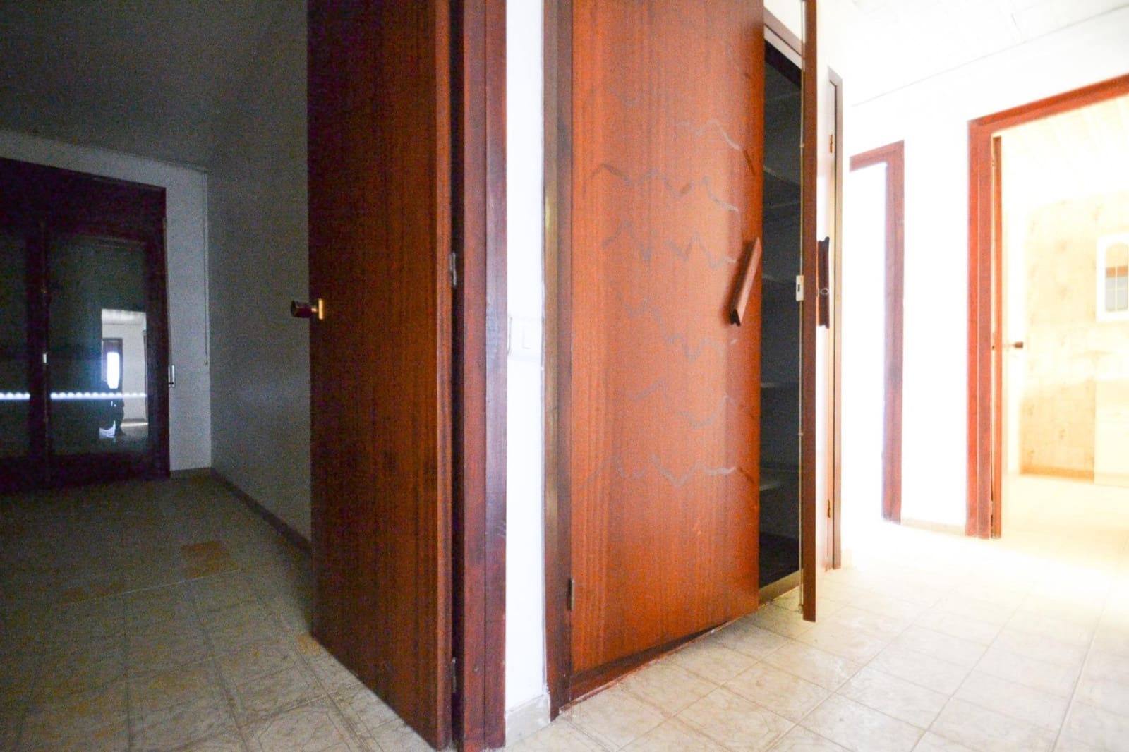 5 soverom Leilighet til salgs i Deltebre med garasje - € 85 000 (Ref: 8437320)