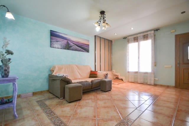 4 soverom Hus til salgs i Deltebre med garasje - € 165 000 (Ref: 8531971)