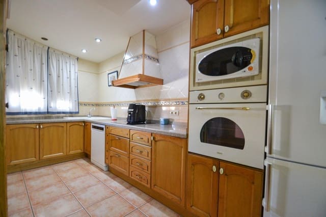 4 soverom Hus til salgs i Deltebre med garasje - € 165 000 (Ref: 8531971)