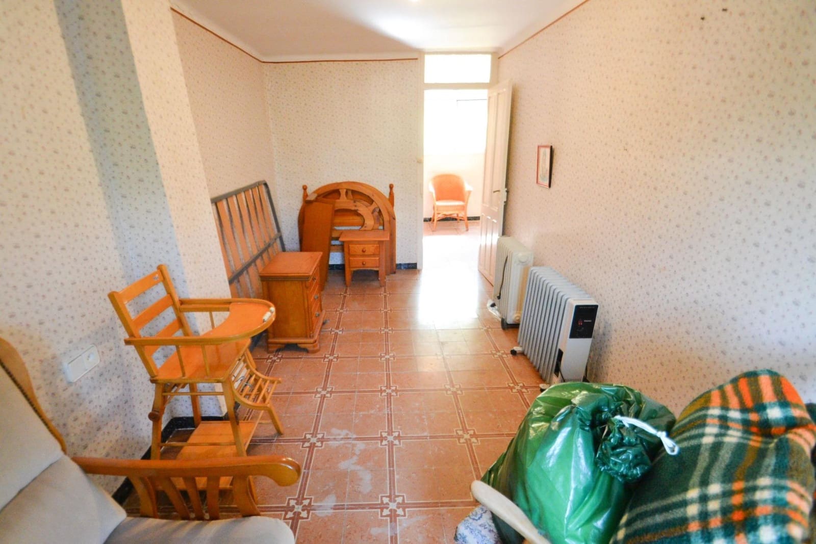 4 bedroom Townhouse for sale in Deltebre with garage - € 160,000 (Ref: 8601609)