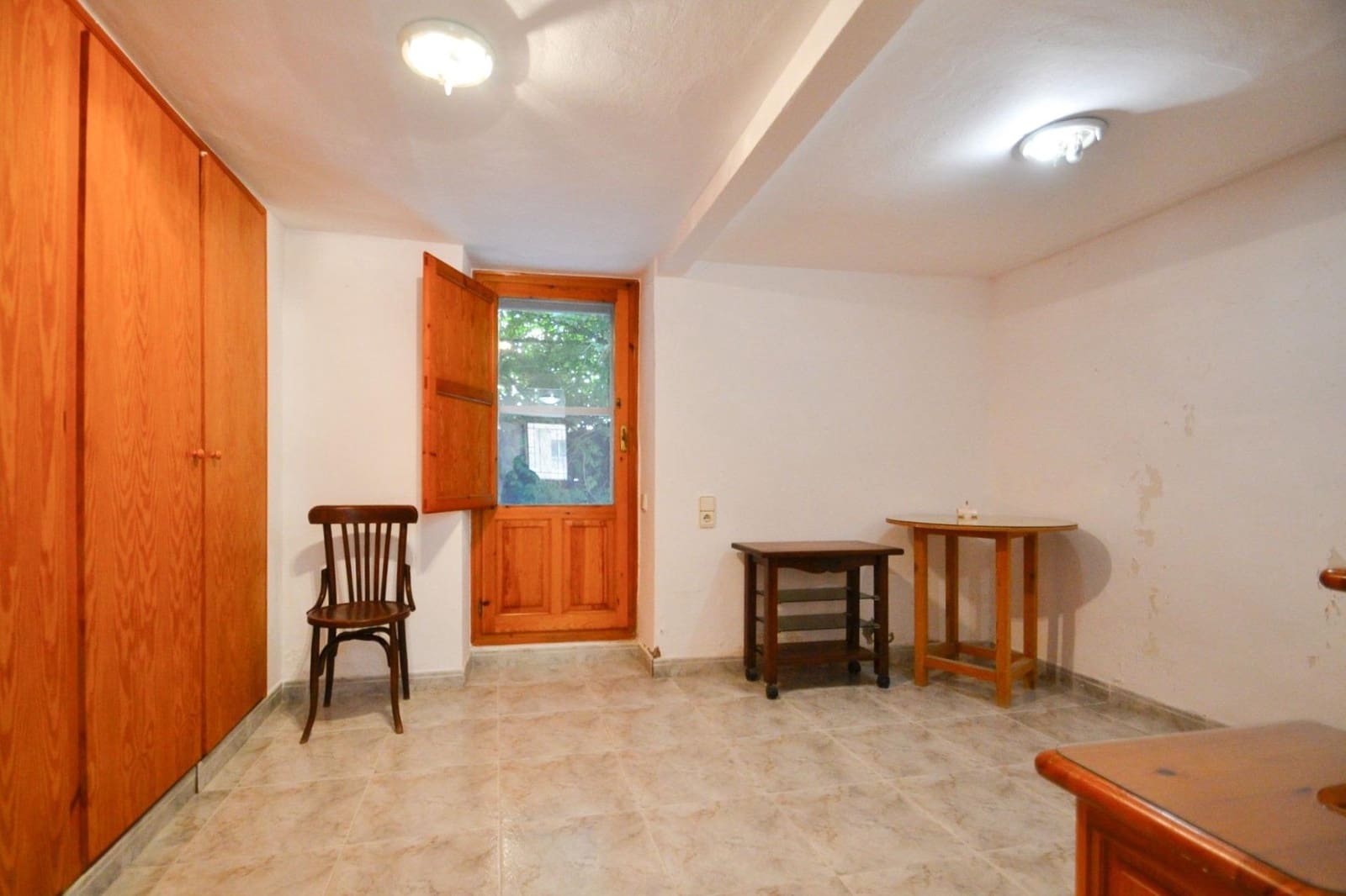 4 bedroom Townhouse for sale in Deltebre with garage - € 160,000 (Ref: 8601609)