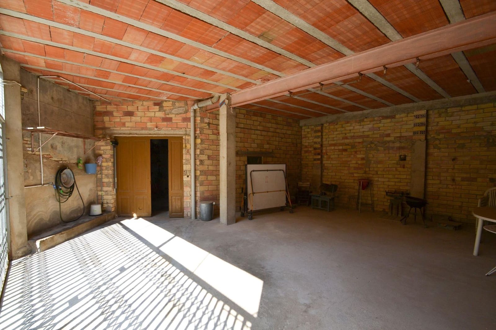 4 bedroom Townhouse for sale in Deltebre with garage - € 160,000 (Ref: 8601609)