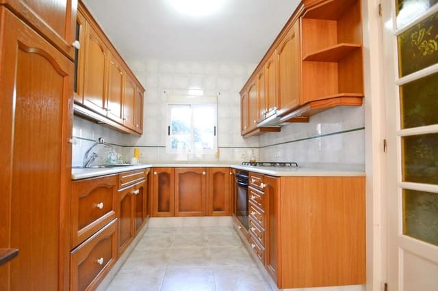 4 soverom Hus til salgs i Deltebre med garasje - € 160 000 (Ref: 8601609)