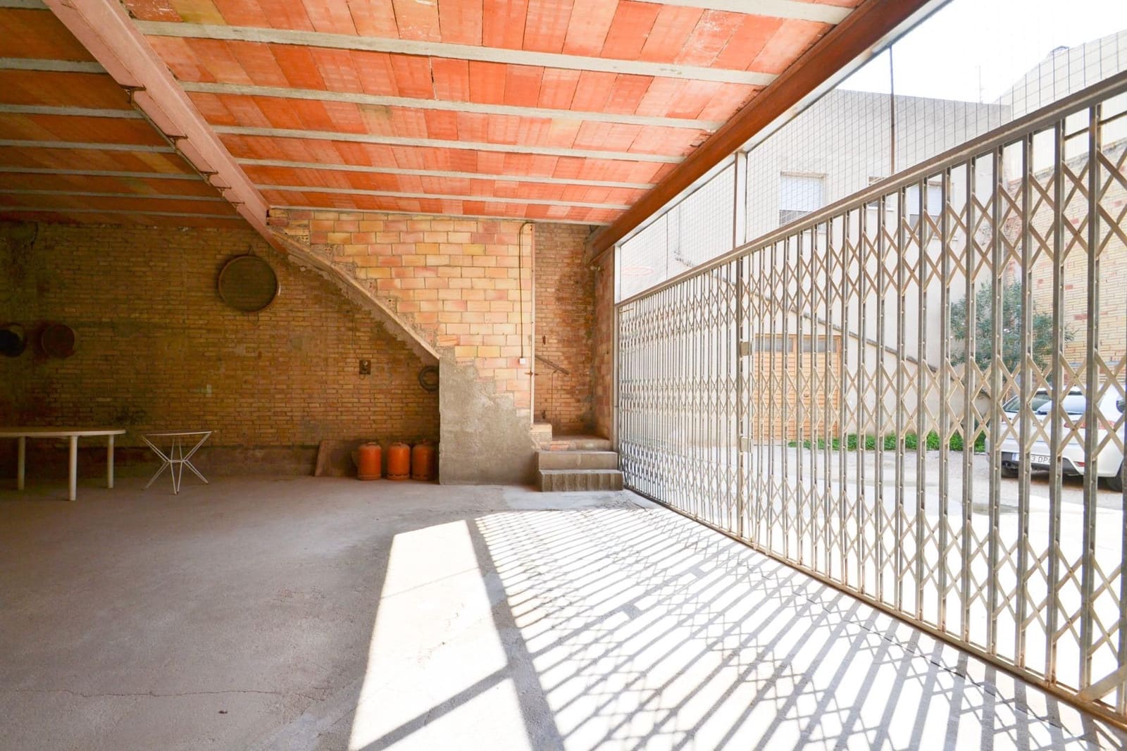 4 bedroom Townhouse for sale in Deltebre with garage - € 160,000 (Ref: 8601609)