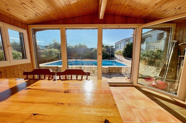 3 soverom Villa til salgs i Camarles med svømmebasseng garasje - € 480 000 (Ref: 8752531)