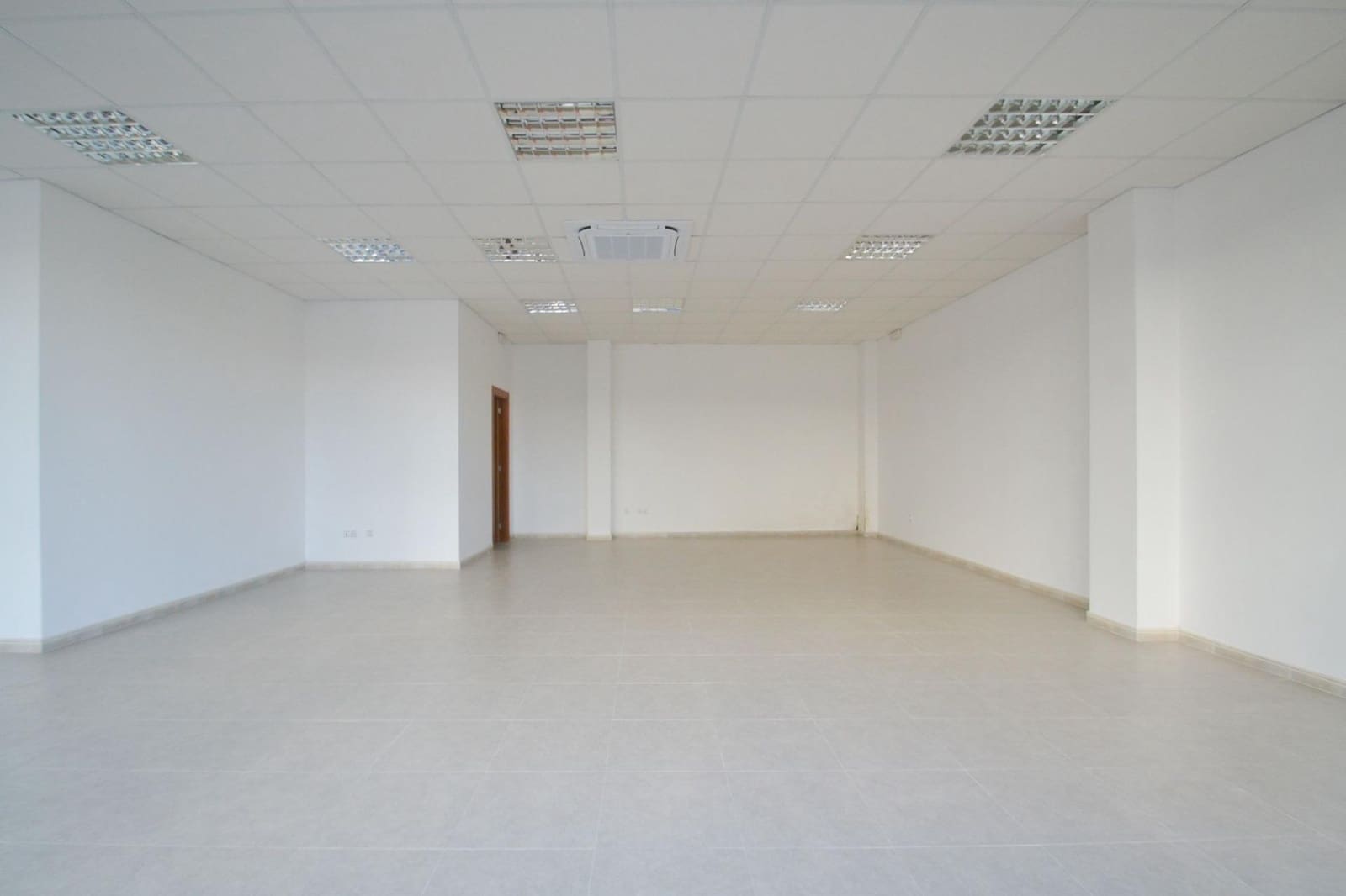 Kommersiell til salgs i Deltebre - € 39 000 (Ref: 8816180)