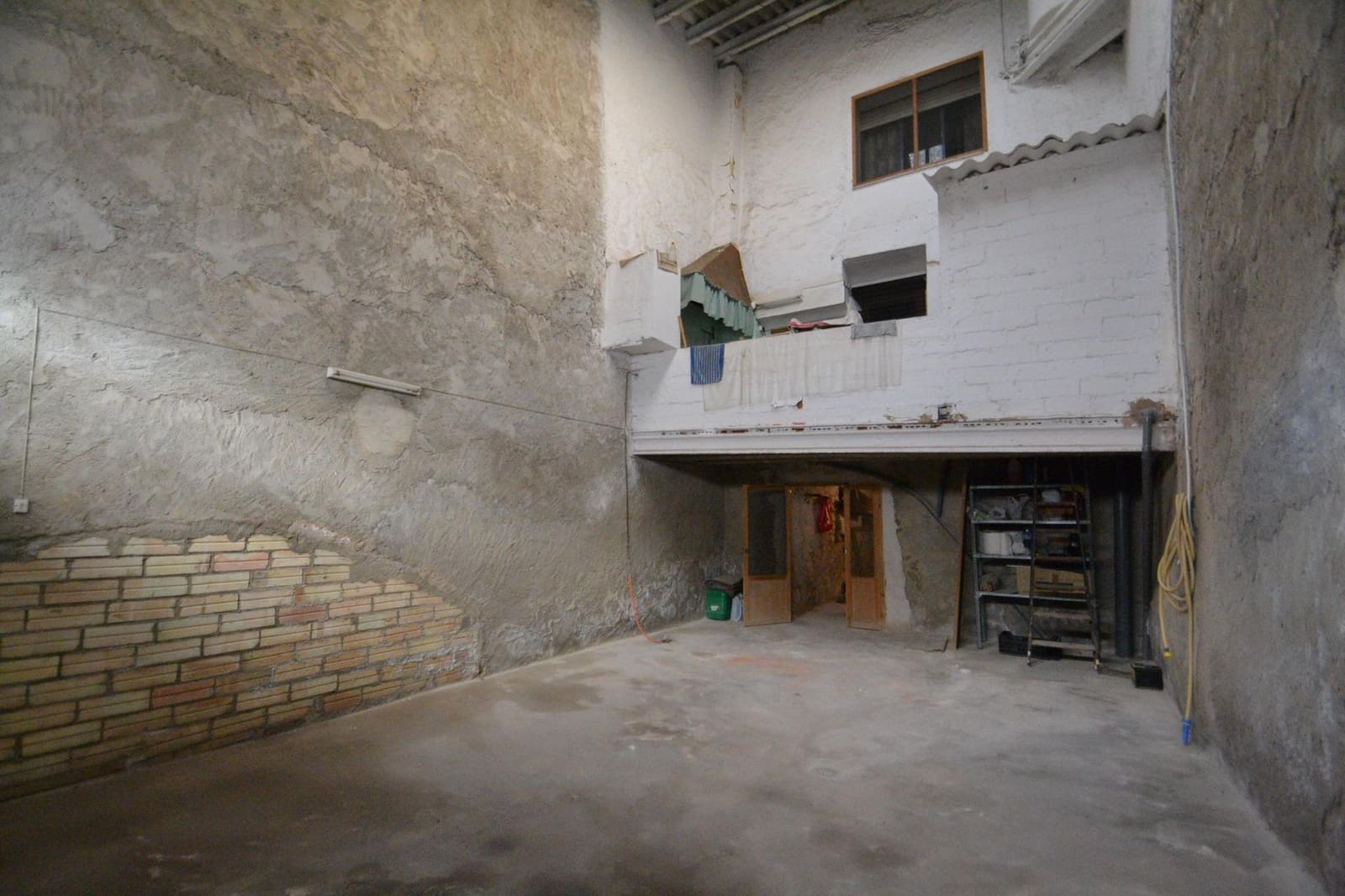 6 soveværelse Rækkehus til salg i Ulldecona med garage - € 60.000 (Ref: 8841246)