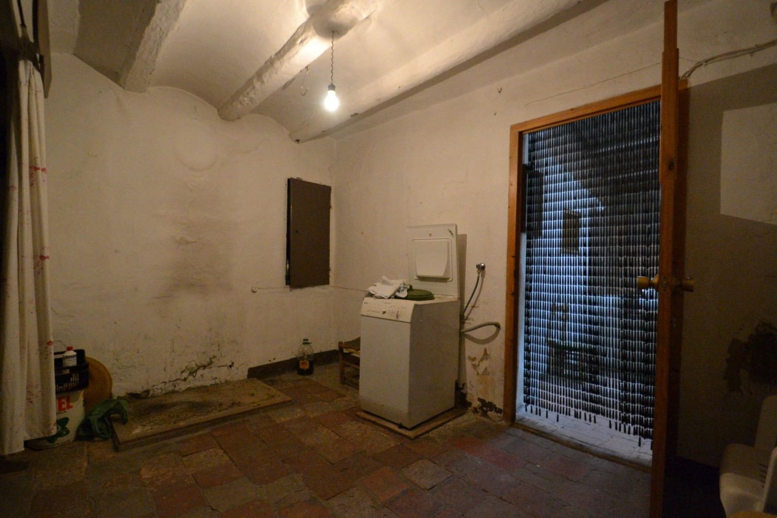 6 soveværelse Rækkehus til salg i Ulldecona med garage - € 60.000 (Ref: 8841246)