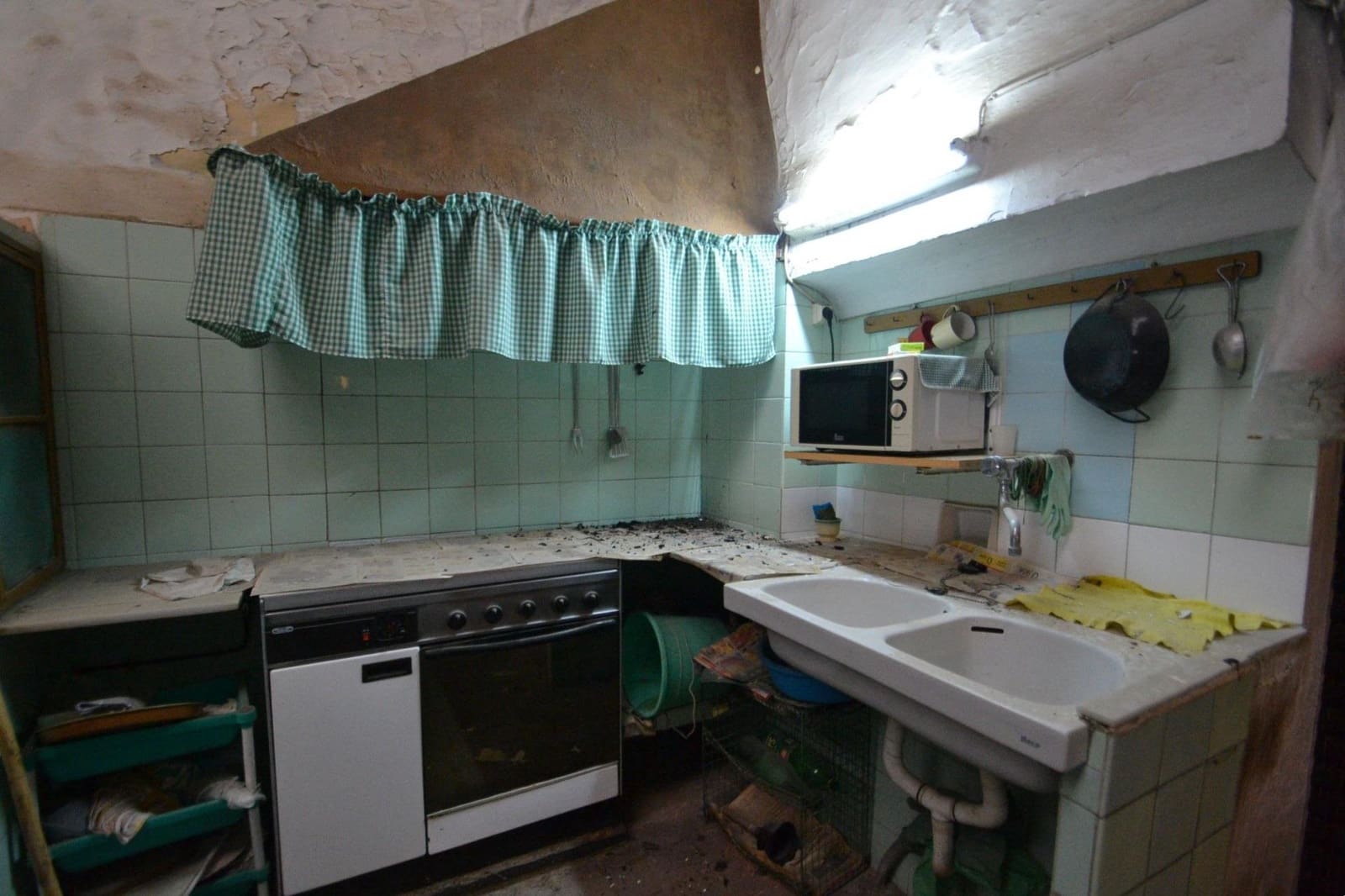 6 soveværelse Rækkehus til salg i Ulldecona med garage - € 60.000 (Ref: 8841246)