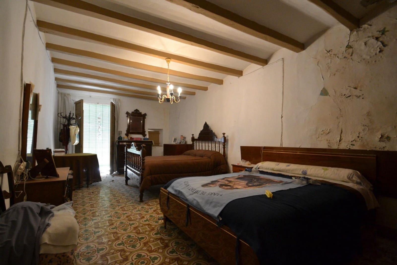 6 soveværelse Rækkehus til salg i Ulldecona med garage - € 60.000 (Ref: 8841246)