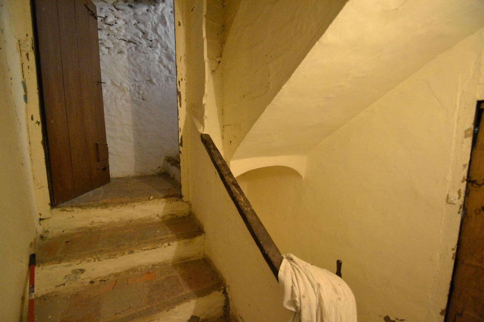 6 soveværelse Rækkehus til salg i Ulldecona med garage - € 60.000 (Ref: 8841246)