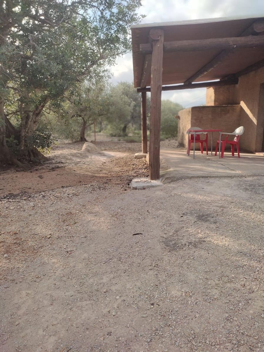 Finca/Herregård til salgs i L'Ampolla - € 56 000 (Ref: 8854796)