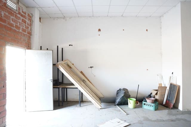 Local Comercial en Deltebre en venta - 25.000 € (Ref: 8938659)