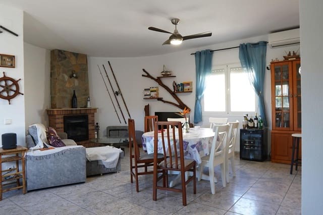 3 soverom Villa til salgs i Deltebre med svømmebasseng - € 325 000 (Ref: 8946832)