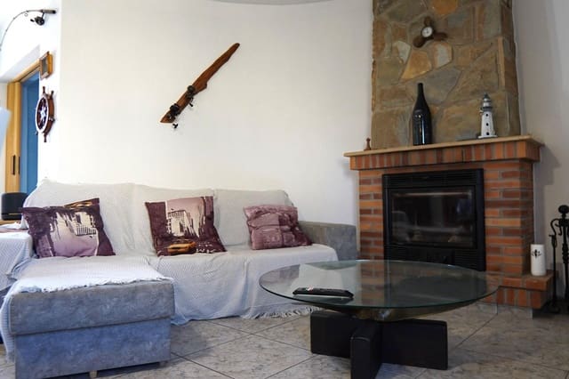 3 soverom Villa til salgs i Deltebre med svømmebasseng - € 325 000 (Ref: 8946832)