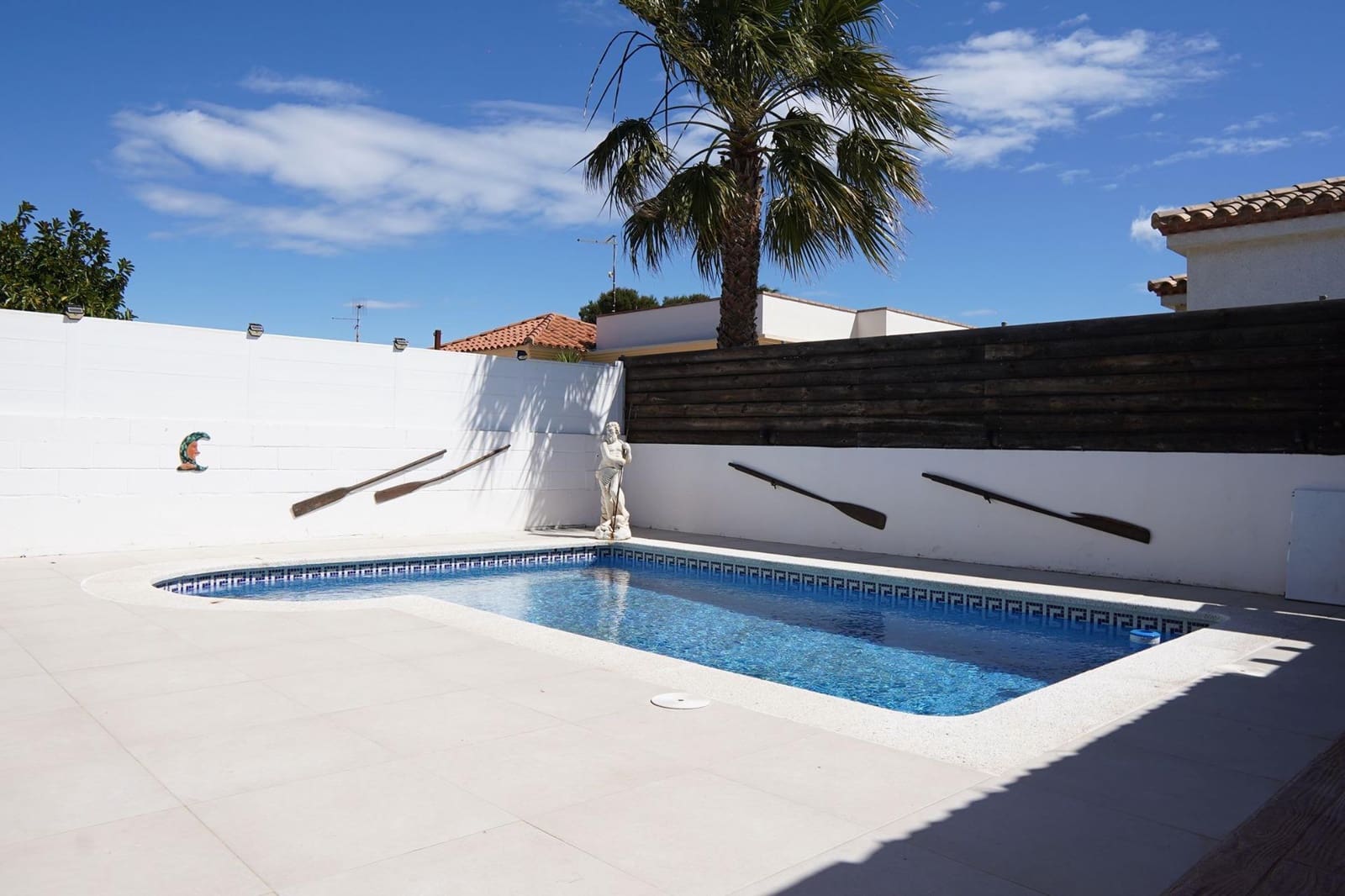 3 slaapkamer Villa te koop in Deltebre met zwembad - € 325.000 (Ref: 8946832)