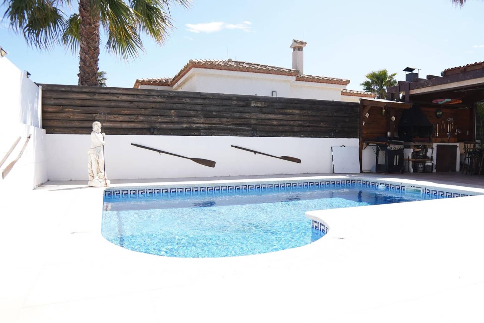 3 slaapkamer Villa te koop in Deltebre met zwembad - € 325.000 (Ref: 8946832)