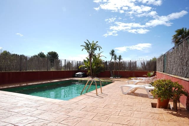 4 Zimmer Villa zu verkaufen in Deltebre mit Pool - 290.000 € (Ref: 8946833)