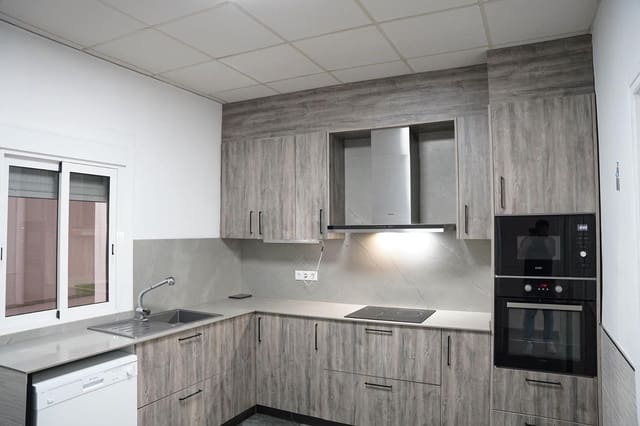 5 soverom Villa til salgs i Deltebre - € 150 000 (Ref: 8961574)