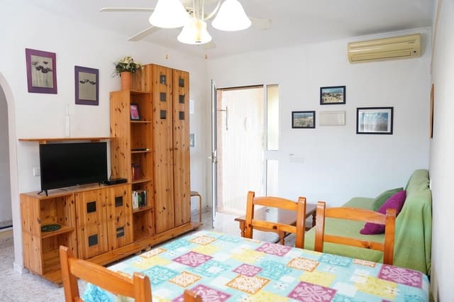 4 bedroom Villa for sale in Deltebre with pool - € 240,000 (Ref: 8980220)