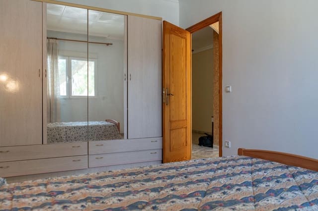 3 bedroom Finca/Country House for sale in Deltebre with garage - € 165,000 (Ref: 9073339)