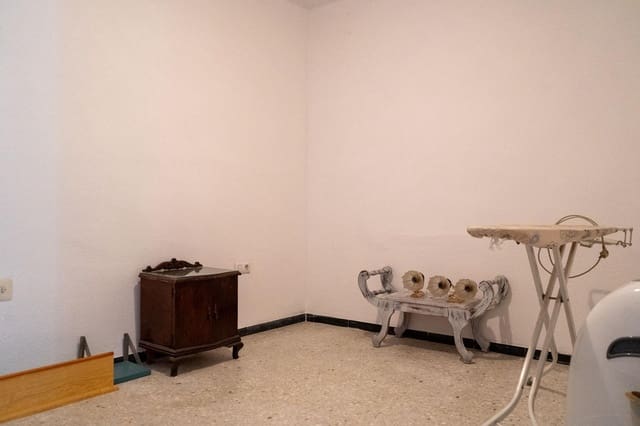 4 bedroom Townhouse for sale in L'Aldea - € 115,000 (Ref: 9104611)