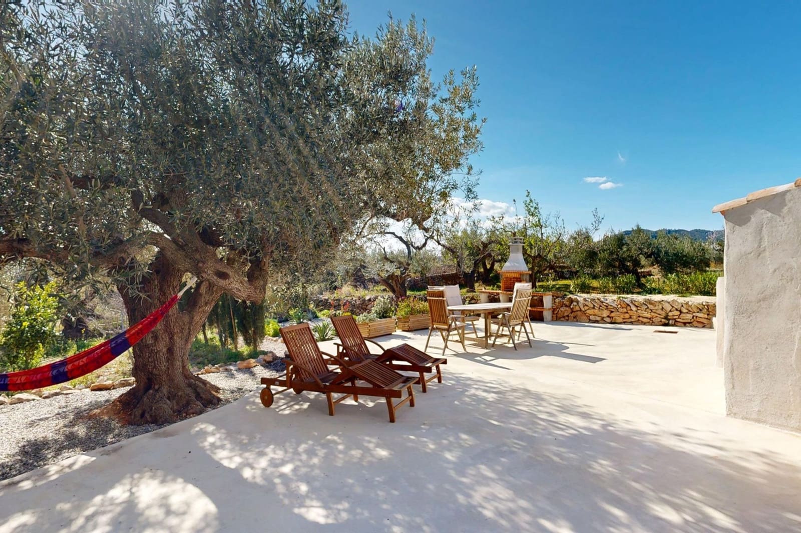 8 soveværelse Finca/Landehus til salg i L'Aldea - € 650.000 (Ref: 9114087)