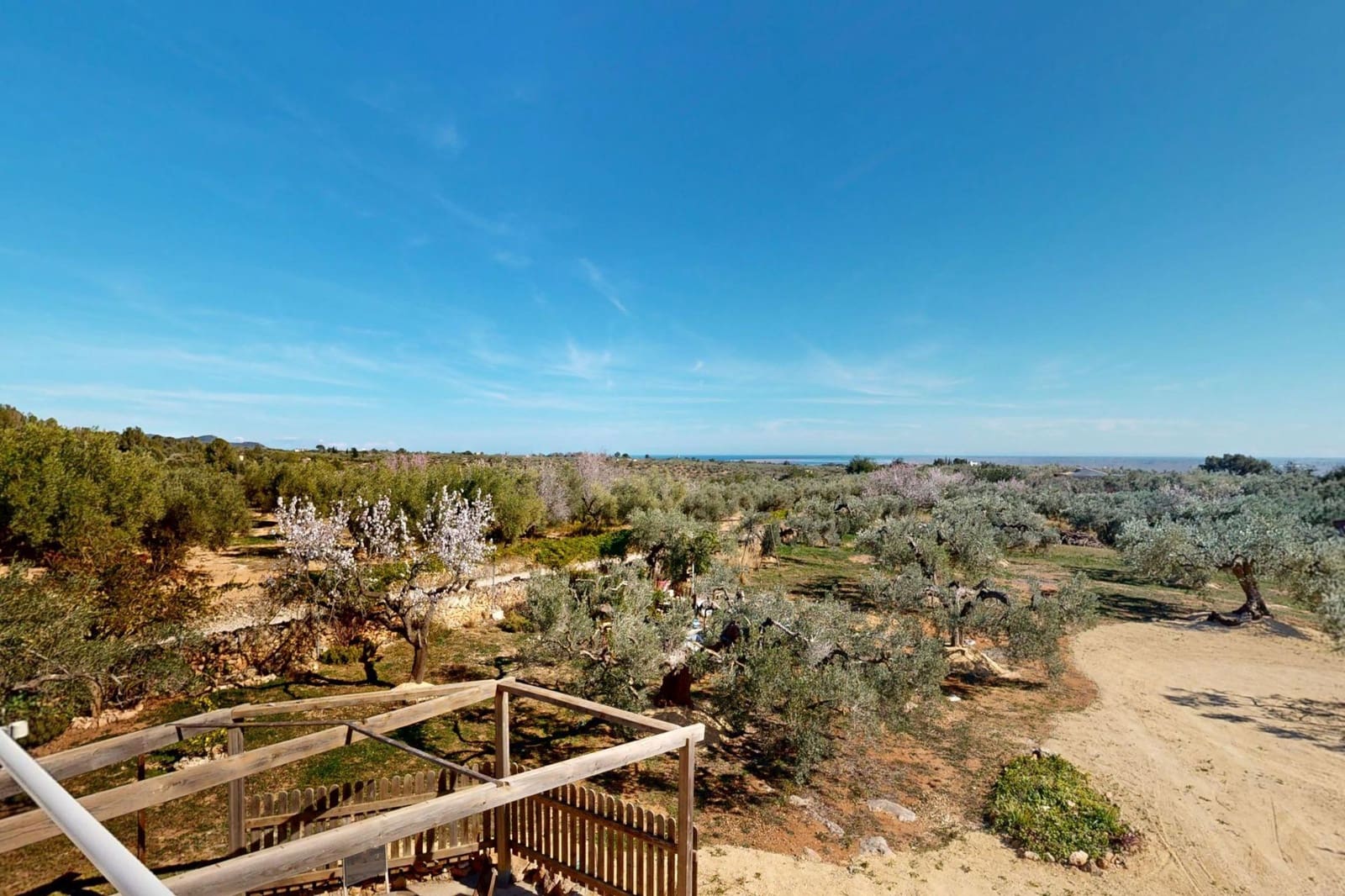 8 soveværelse Finca/Landehus til salg i L'Aldea - € 650.000 (Ref: 9114087)