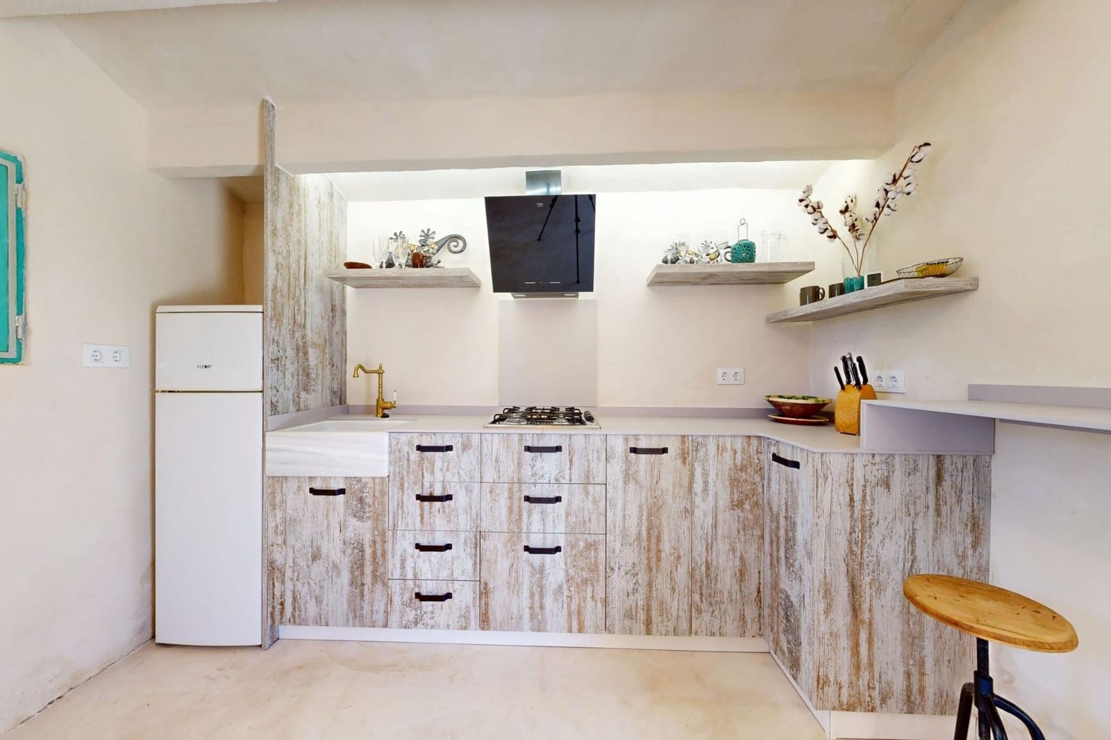 8 soveværelse Finca/Landehus til salg i L'Aldea - € 650.000 (Ref: 9114087)