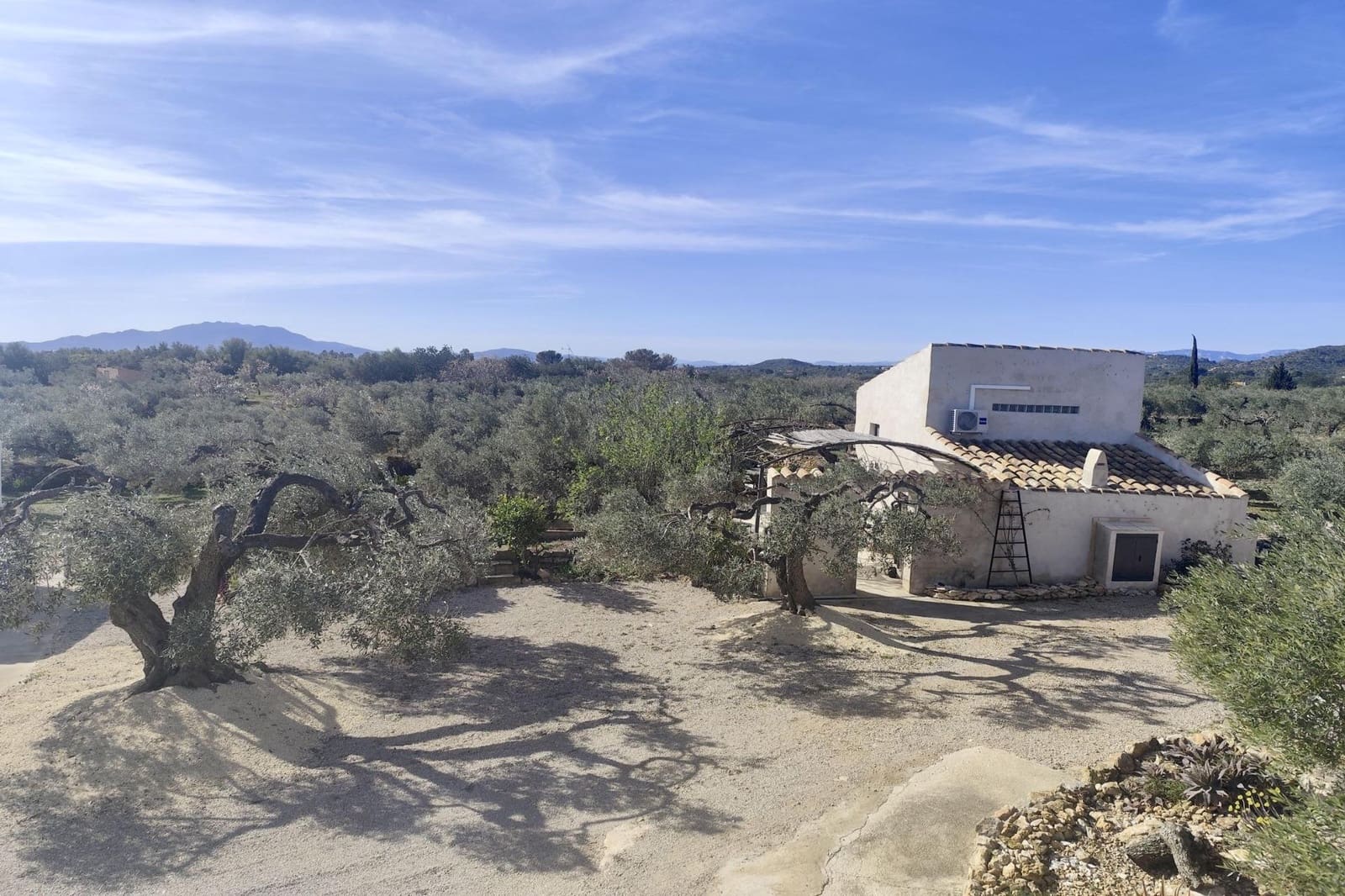 8 soveværelse Finca/Landehus til salg i L'Aldea - € 650.000 (Ref: 9114087)