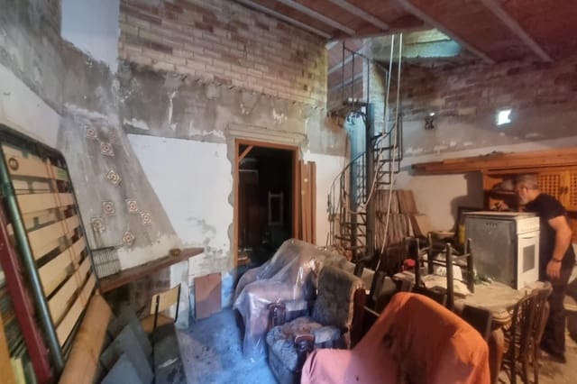 4 soveværelse Finca/Landehus til salg i Alfara de Carles - € 130.000 (Ref: 9143478)