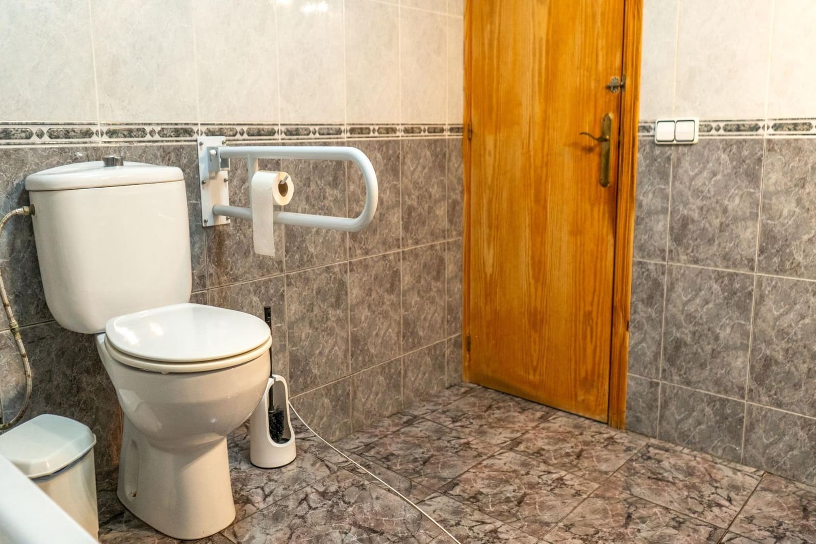 Kommersiell til salgs i Deltebre - € 350 000 (Ref: 9183648)